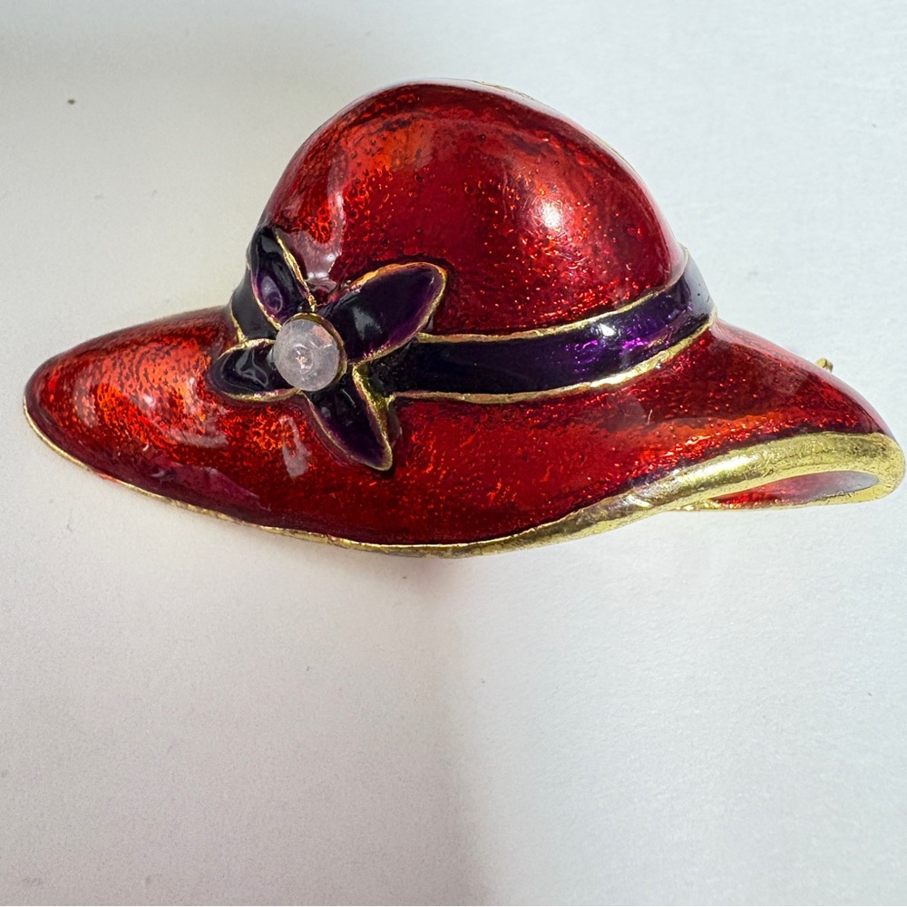 Vintage enamel Chic Red and Purple Hat Brooch